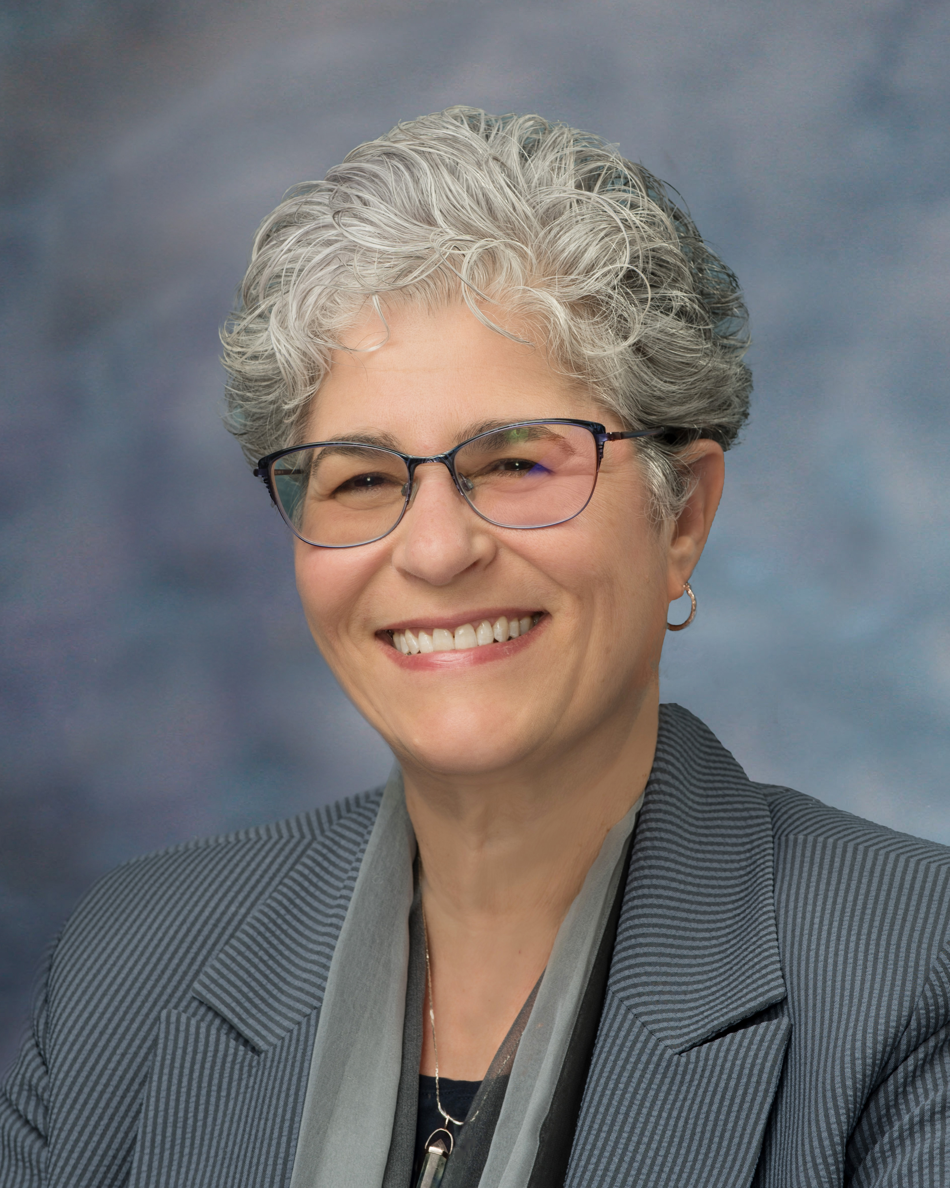 Dr. Michelle Fischthal